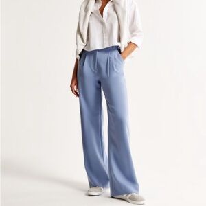 A&F Sloane Tailored Pant Blue